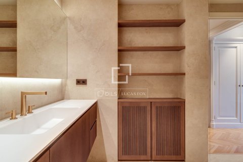 5 chambres penthouse à vendre à Barcelona, Catalonia, Spain № 7145 - photo 6