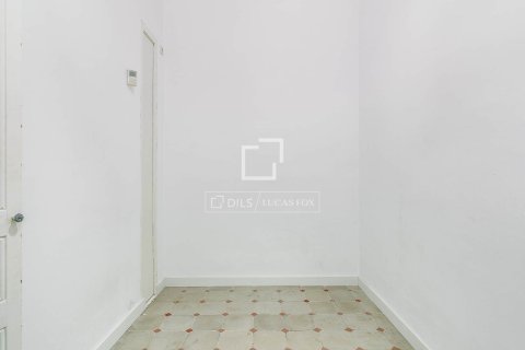 Apartamento de 3 dormitorios en venta en Barcelona, Cataluña, Spain № 7144 - foto 16