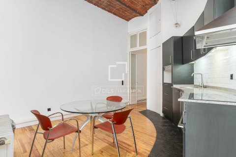 Apartamento de 3 dormitorios en venta en Barcelona, Cataluña, Spain № 7144 - foto 11