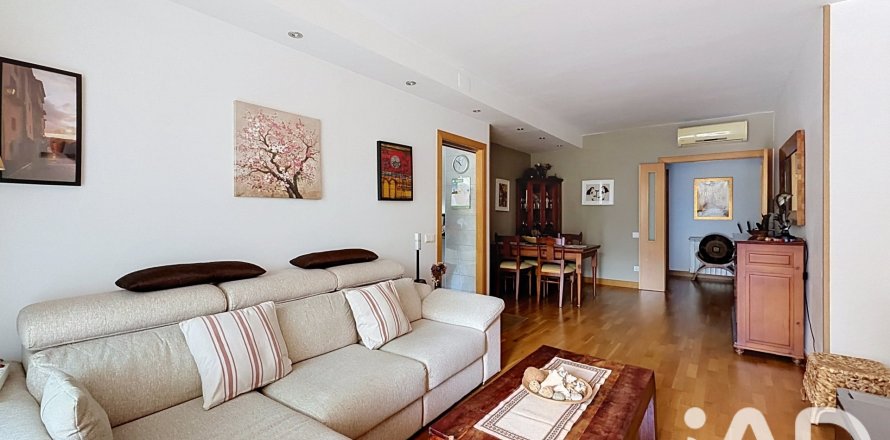 3 bedrooms apartment for sale in Sant Adria De Besos, Barcelona, Catalonia, Spain № 9045