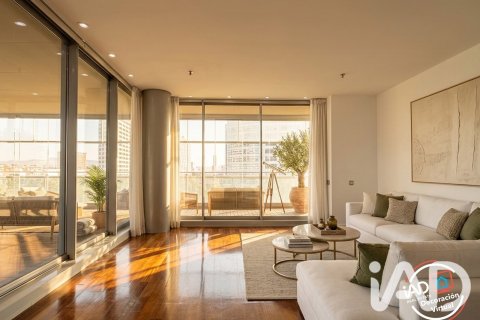 4 bedrooms apartment for sale in Barcelona, Catalonia, Spain № 9041