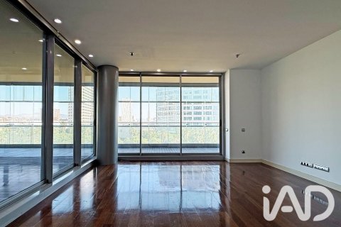 4 bedrooms apartment for sale in Barcelona, Catalonia, Spain № 9041 - photo 2