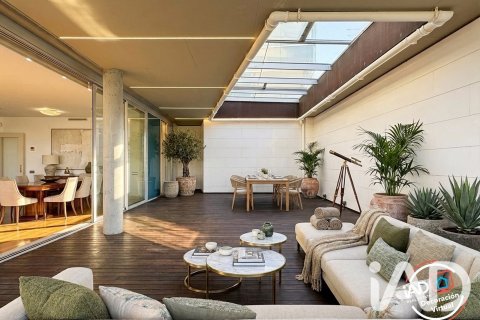 4 bedrooms apartment for sale in Barcelona, Catalonia, Spain № 9041 - photo 3