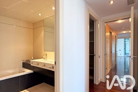 4 bedrooms apartment for sale in Barcelona, Catalonia, Spain № 9041 - photo 26