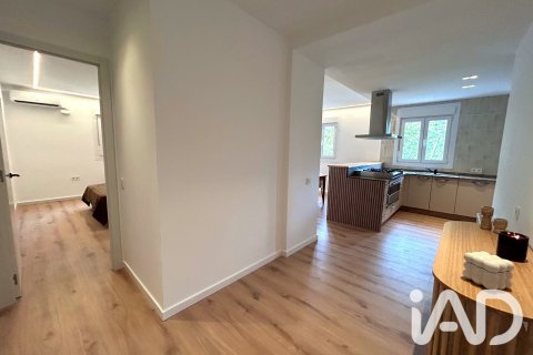 Apartamento de 2 dormitorios en venta en Barcelona, Cataluña, Spain № 9042 - foto 4
