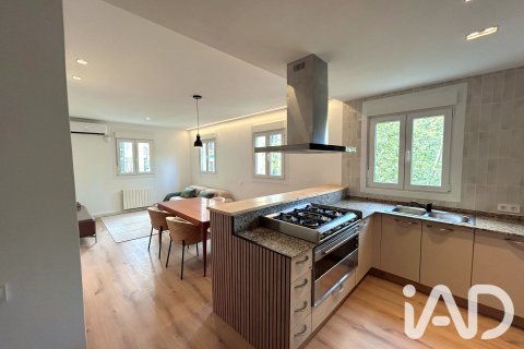 Apartamento de 2 dormitorios en venta en Barcelona, Cataluña, Spain № 9042 - foto 5