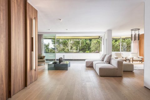 Купить квартиру в Барселона, Испания с 6 спален, 260м², № 4346 - фото 4