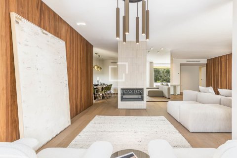Купить квартиру в Барселона, Испания с 6 спален, 260м², № 4346 - фото 7