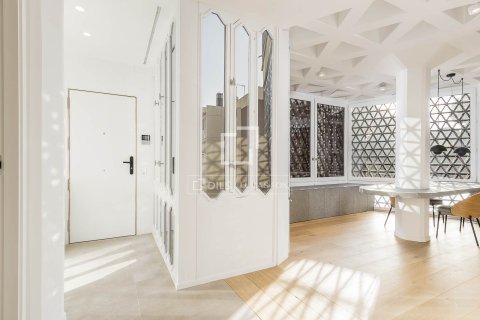 Купить квартиру в Барселона, Испания с 5 спален, 273м², № 4350 - фото 17