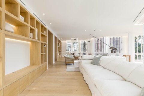Купить квартиру в Барселона, Испания с 5 спален, 273м², № 4350 - фото 14