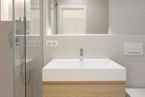 2 bedrooms apartment for sale in Barcelona, Catalonia, Spain № 3610 - photo 6