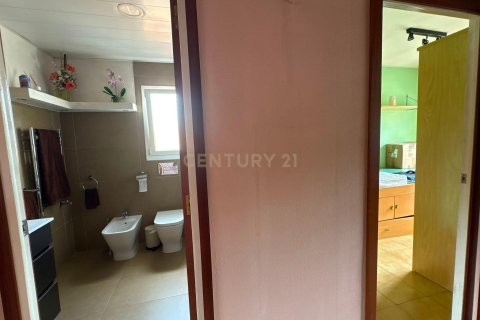 4 bedrooms house for sale in Mollet Del Valles, Barcelona, Catalonia, Spain № 8435 - photo 10