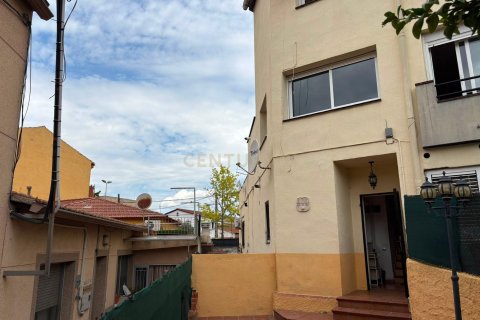 4 bedrooms house for sale in Mollet Del Valles, Barcelona, Catalonia, Spain № 8435 - photo 9
