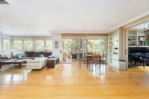 5 bedrooms apartment for sale in Barcelona, Catalonia, Spain № 8439