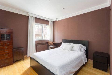 Купить квартиру в Барселона, Испания с 6 комнат, 273м², № 8439 - фото 22