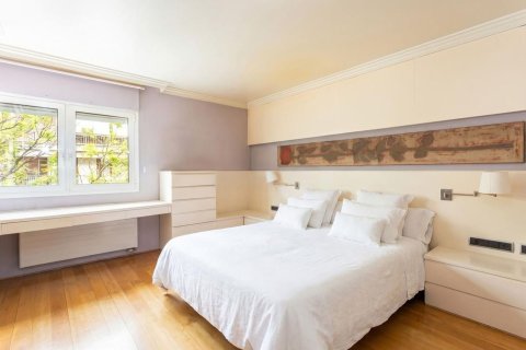 Купить квартиру в Барселона, Испания с 6 комнат, 273м², № 8439 - фото 18