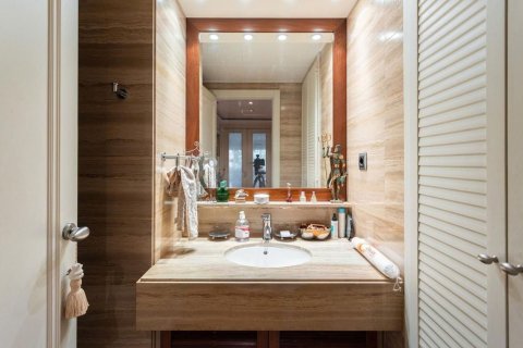 Купить квартиру в Барселона, Испания с 6 комнат, 273м², № 8439 - фото 29