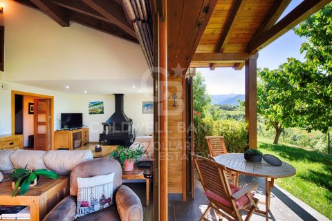 Сasa de 4 dormitorios en venta en Cataluña, Spain № 7673 - foto 10