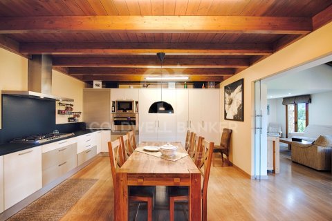 Сasa de 4 dormitorios en venta en Cataluña, Spain № 7673 - foto 5