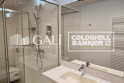 2 bedrooms apartment for sale in Principado De Andorra (Ninguna Poblacion Tiene C.P.), Lleida, Catalonia, Spain № 7672 - photo 8