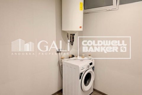 2 bedrooms apartment for sale in Principado De Andorra (Ninguna Poblacion Tiene C.P.), Lleida, Catalonia, Spain № 7672 - photo 4
