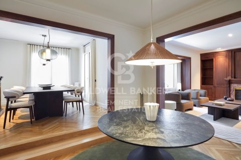 4 bedrooms penthouse for sale in Barcelona, Catalonia, Spain № 7671 - photo 17