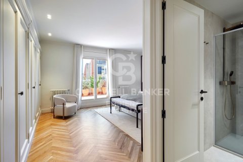 4 bedrooms penthouse for sale in Barcelona, Catalonia, Spain № 7671 - photo 27