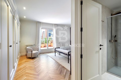4 bedrooms penthouse for sale in Barcelona, Catalonia, Spain № 7671 - photo 26