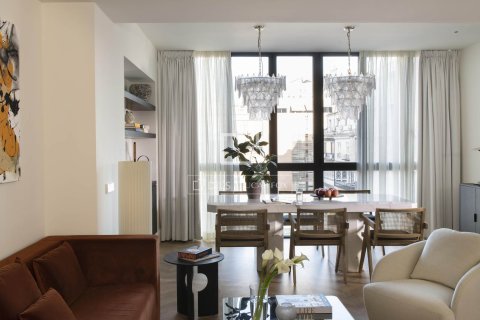 3 bedrooms apartment for rent in Barcelona, Catalonia, Spain № 4532