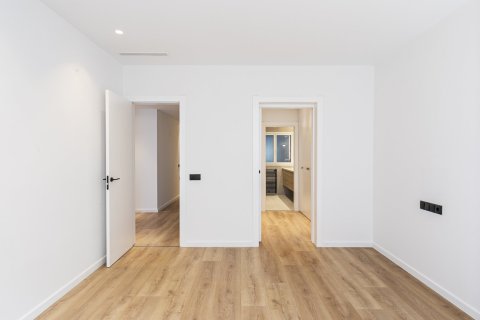 Купить квартиру в Барселона, Испания с 3 спальни, 152м², № 1292 - фото 9