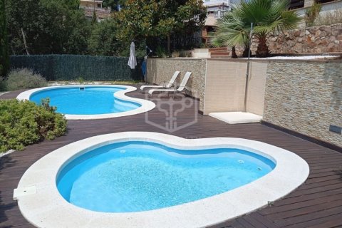 5 bedrooms villa for sale in Lloret de Mar, Girona, Catalonia, Spain № 1093 - photo 20