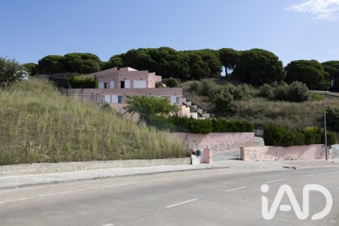 4 bedrooms house for sale in Canet de Mar, Barcelona, Catalonia, Spain № 8331