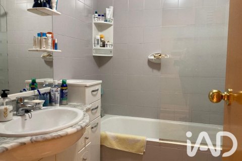 2 bedrooms apartment for sale in Sitges, Barcelona, Catalonia, Spain № 8333 - photo 17
