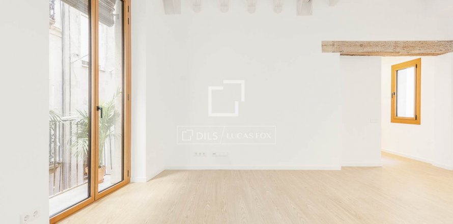 Apartamento de 4 dormitorios en venta en Barcelona, Cataluña, Spain № 8960