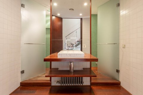 6 bedrooms villa for sale in Barcelona, Catalonia, Spain № 8962 - photo 25