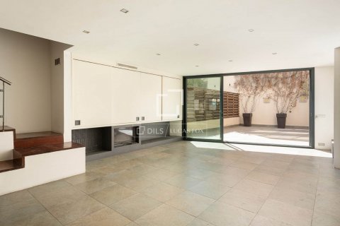 6 bedrooms villa for sale in Barcelona, Catalonia, Spain № 8962 - photo 2