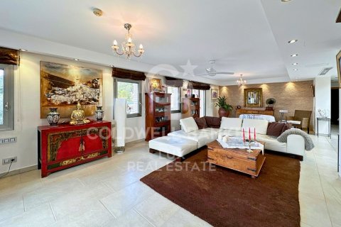Купить дом в Вилажуйга, Испания с 5 спален, 500м², № 5947 - фото 7