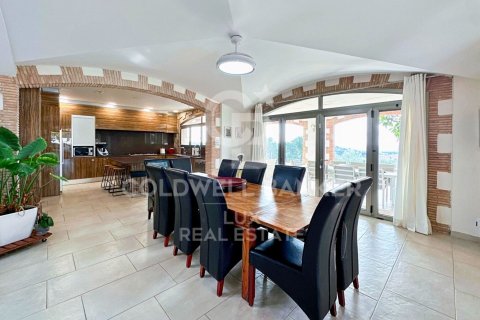 Купить дом в Вилажуйга, Испания с 5 спален, 500м², № 5947 - фото 11