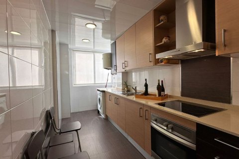 Apartamento de 3 dormitorios en venta en Calafell, Tarragona, Cataluña, Spain № 7286 - foto 8