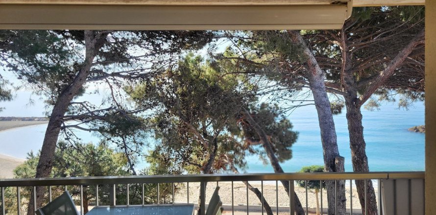 Apartamento de 3 dormitorios en venta en Cataluña, Spain № 7287