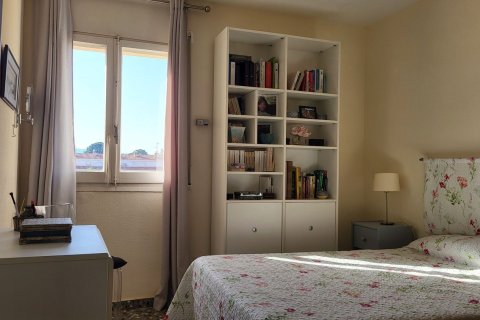 Apartamento de 3 dormitorios en venta en Cataluña, Spain № 7287 - foto 23