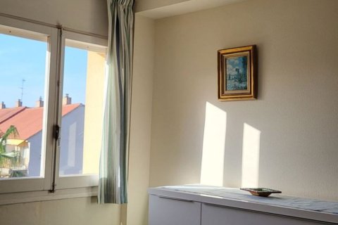Apartamento de 3 dormitorios en venta en Cataluña, Spain № 7287 - foto 27