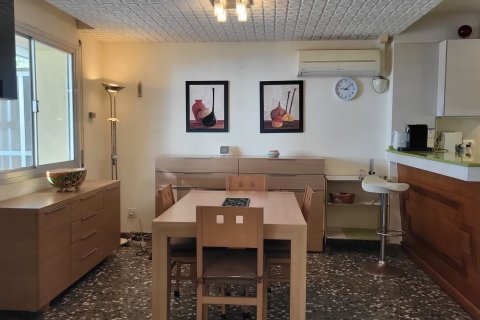 Apartamento de 3 dormitorios en venta en Cataluña, Spain № 7287 - foto 6