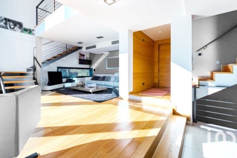 6 bedrooms house for sale in Castellvi de Rosanes, Barcelona, Catalonia, Spain № 4964 - photo 6