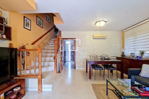 3 bedrooms villa for sale in Cubelles, Barcelona, Catalonia, Spain № 8730 - photo 14
