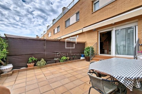 3 bedrooms villa for sale in Cubelles, Barcelona, Catalonia, Spain № 8730 - photo 17