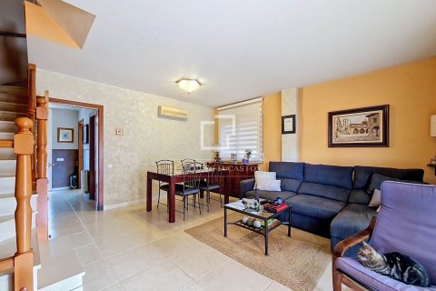 3 bedrooms villa for sale in Cubelles, Barcelona, Catalonia, Spain № 8730 - photo 2