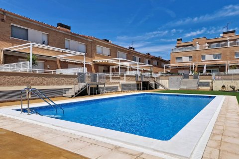 3 bedrooms villa for sale in Cubelles, Barcelona, Catalonia, Spain № 8730