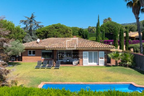 4 bedrooms villa for sale in Sant Vicenc De Montalt, Barcelona, Catalonia, Spain № 8735 - photo 3