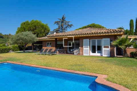 4 bedrooms villa for sale in Sant Vicenc De Montalt, Barcelona, Catalonia, Spain № 8735